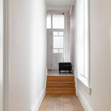 Stylish Hampstead Flat With Character And Charm Apartment
