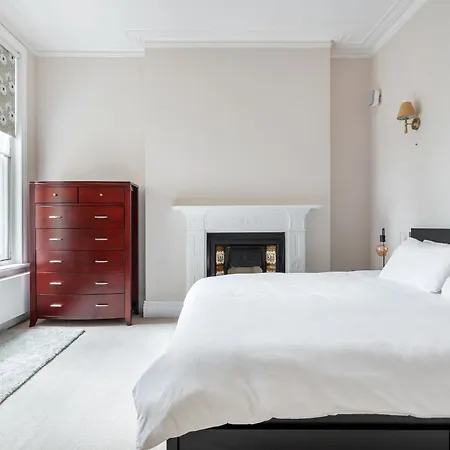 Stylish Hampstead Flat With Character And Charm Apartment London
