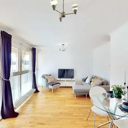 85 Tivoli Court, Rotherhithe Street, London, Se16 5ud *