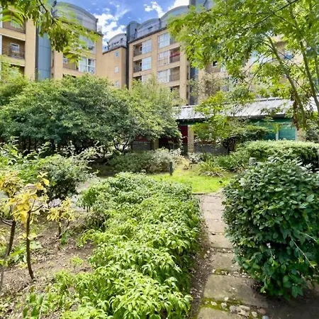85 Tivoli Court, Rotherhithe Street, London, Se16 5ud London