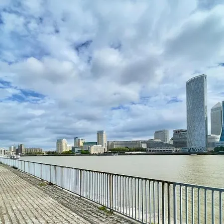 Apartment 85 Tivoli Court, Rotherhithe Street, London, Se16 5ud *