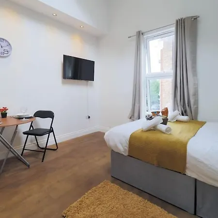 S1 Modern In Kilburn *