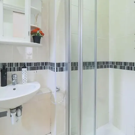 Apartment S1 Modern In Kilburn *