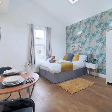 S1 Modern In Kilburn * London