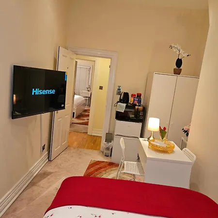 Apartamento Heathrow Mansion Shuttles Uxbridge