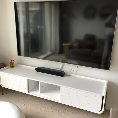 アパート Impeccable 2-bed In オーピントン