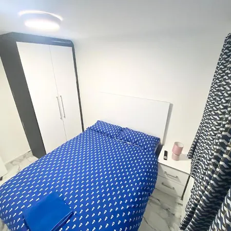 Holiday home The Royal Boutique Westminster By London Sleep 9 *