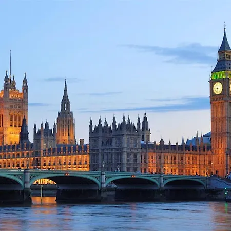 The Royal Boutique Westminster By London Sleep 9 Holiday home Hayes (Greater London)