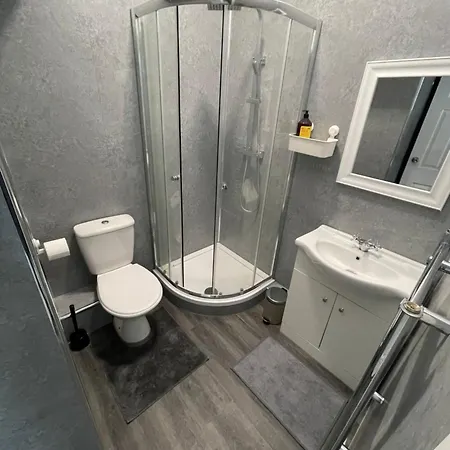 The Quintet Apartment *