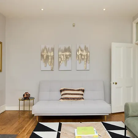 Apartment The West Kensington Hideout - Cozy 2bdr Flat With Garden London