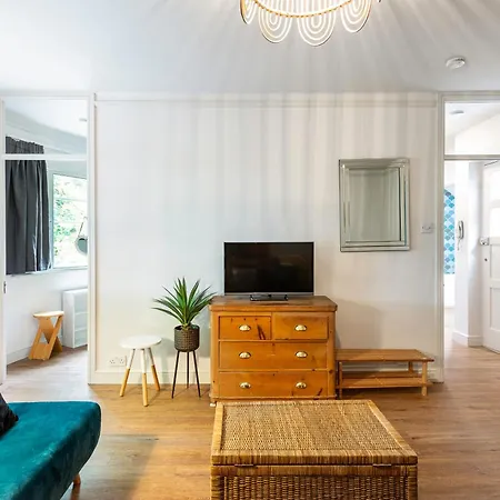 Stylish Highgate Haven *
