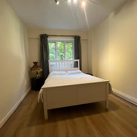 3 Bedroom Prime Edgware Road, Paddington W2 Apartment