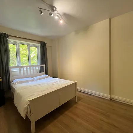 3 Bedroom Prime Edgware Road, Paddington W2 Apartment