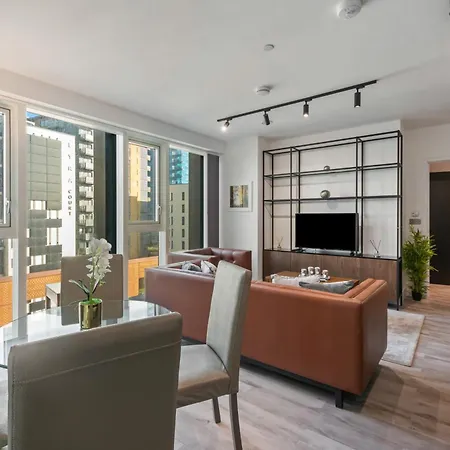 Apartment Mysquare Modern One & Two Bedrooms Flat In North Acton Close To Ealing London
