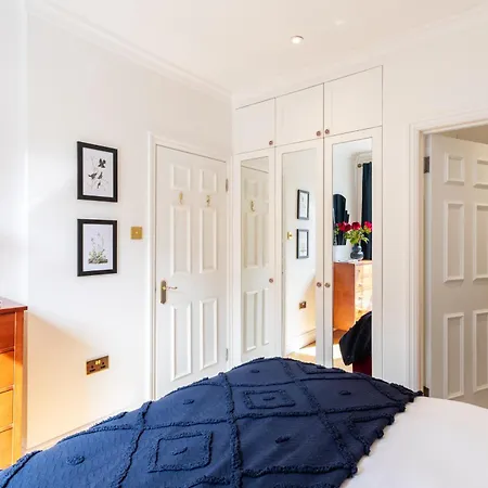 Fabulous Gloucester Road * London