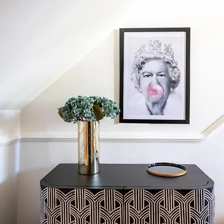 Fabulous Gloucester Road Apartment London