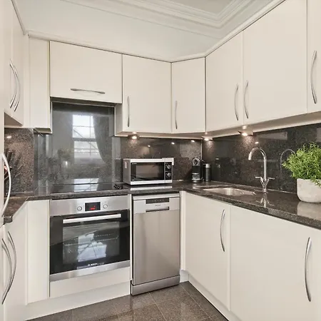 Lavish Two-bedroom London
