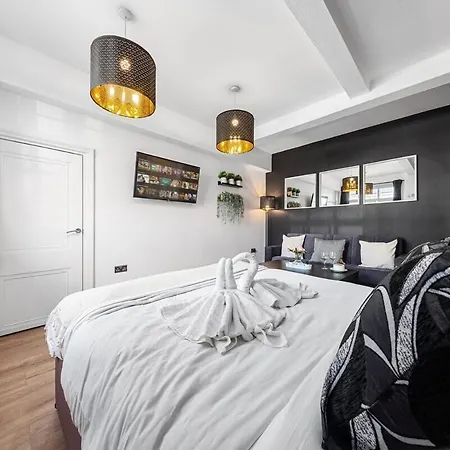 Luxury, Relaxing Apartment! 2 Mins From Paddington Station! Apartment *