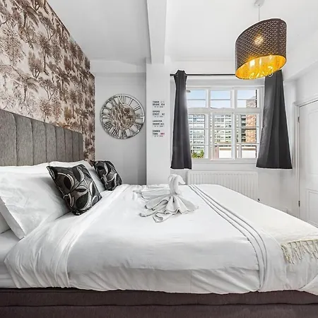 Luxury, Relaxing Apartment! 2 Mins From Paddington Station! Apartment London