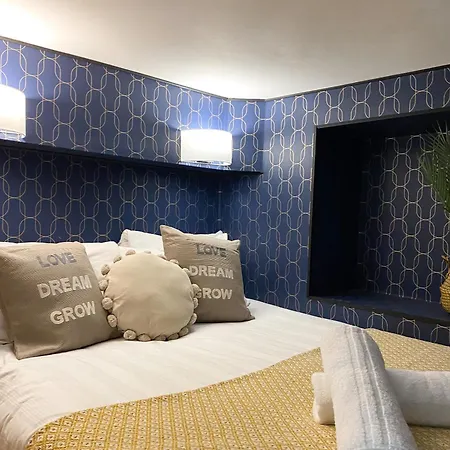 Modern Close To Hyde Park Apartment *