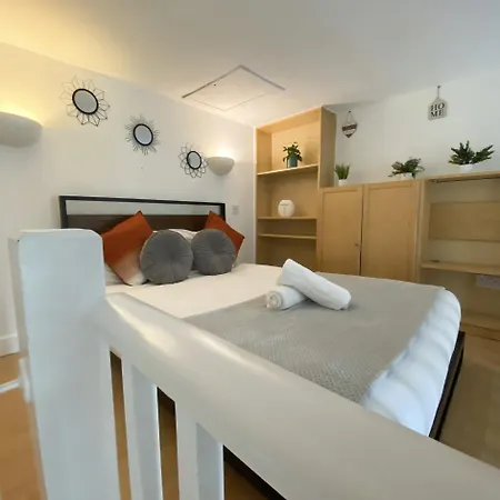 Modern Close To Hyde Park *