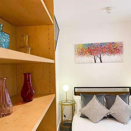 Apartment Modern Close To Hyde Park