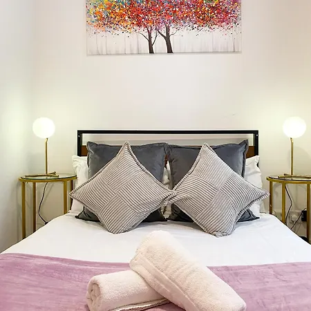 Modern Close To Hyde Park *