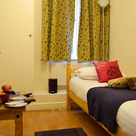 City London Hotel