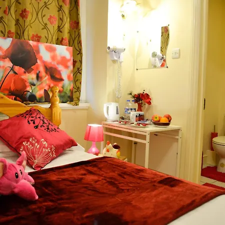 Hotel City London Hotel 3*