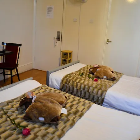 City London Hotel 3*