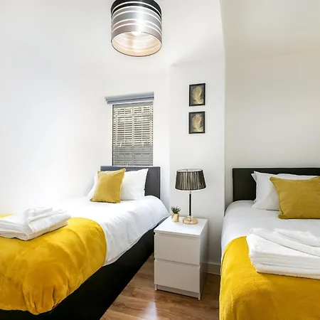 Apartment Skyvillion - Cozy In Town With Free Parking & Wifi Enfield