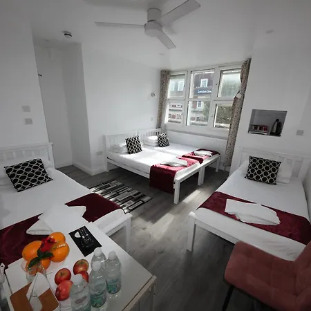 Hotel City London Hotel 3*