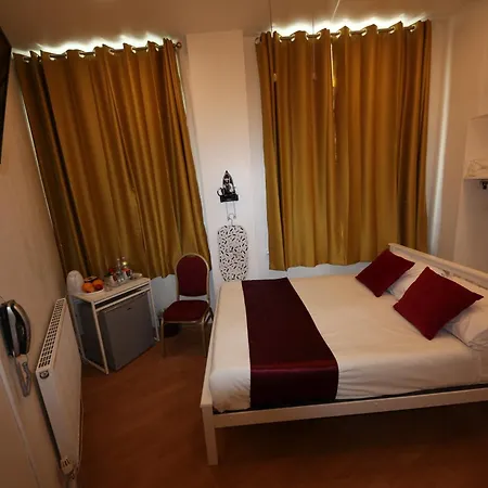 City London Hotel