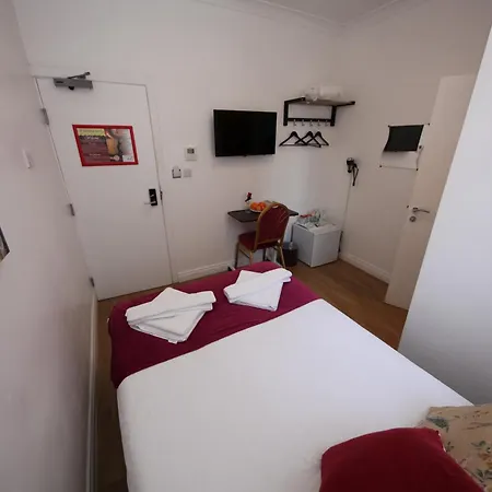 City London Hotel