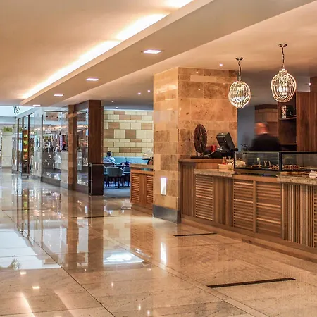 Sofitel London Heathrow 5*