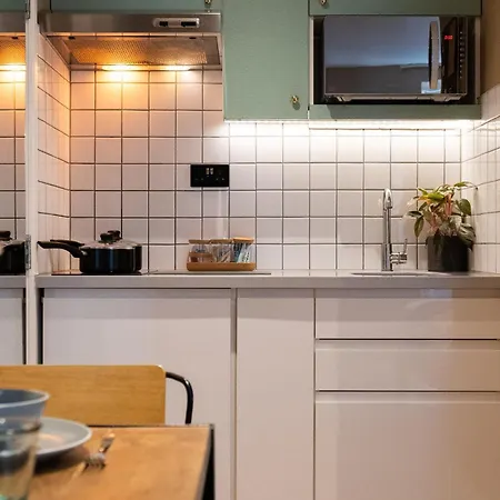 Room2 Hammersmith Townhouse Aparthotel 4*
