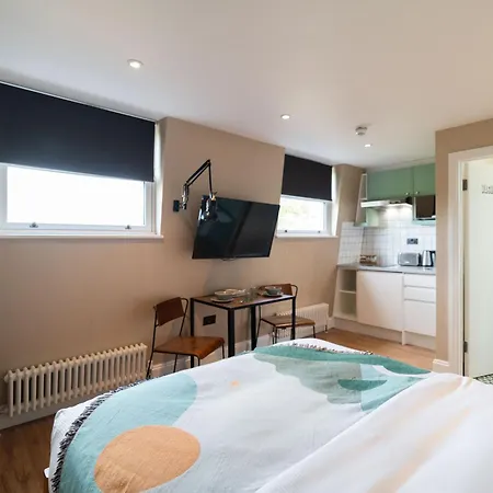 Aparthotel Room2 Hammersmith Townhouse 4*
