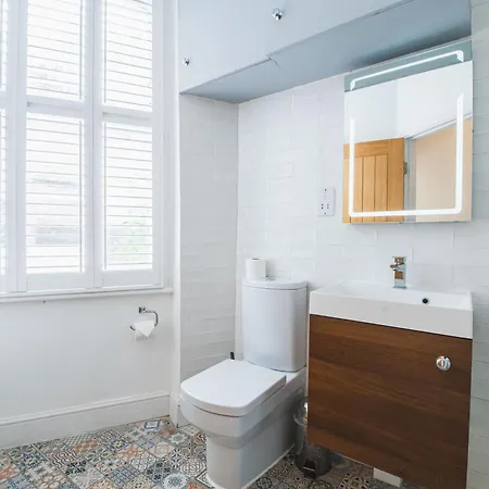 Pass The Keys - Modern & Stylish Garden In Islington Holiday home