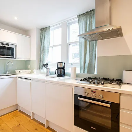 Marylebone Apartment *