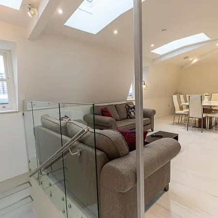 Marylebone Apartment *