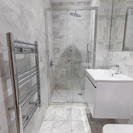 Marylebone Apartment *