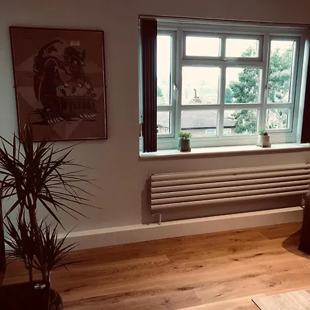 Muswell Hill Free Parking Homestay *
