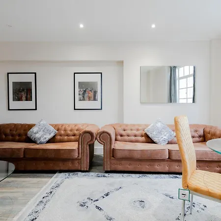 Apartment Hyde Park