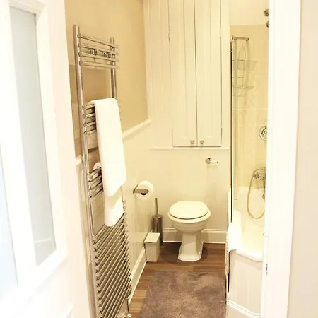 Guestready - Quaint Flat Near Portobello * London