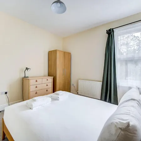 Guestready - Harrow Delight Near Recreation Ground *