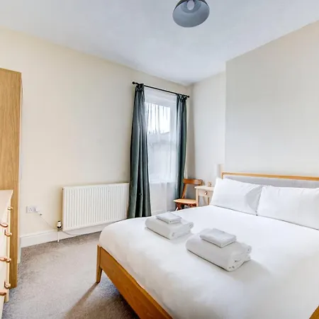 Guestready - Harrow Delight Near Recreation Ground