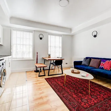 Guestready - Charming In Limehouse *