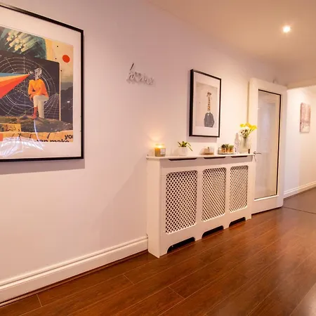 Luxurious In Mayfair Apartment *