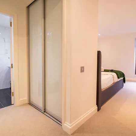 Luxurious In Mayfair London