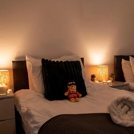 Luxurious In Mayfair Apartment *